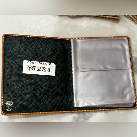 Vintage Gucci Cardholder with COA - Picture 5 of 14